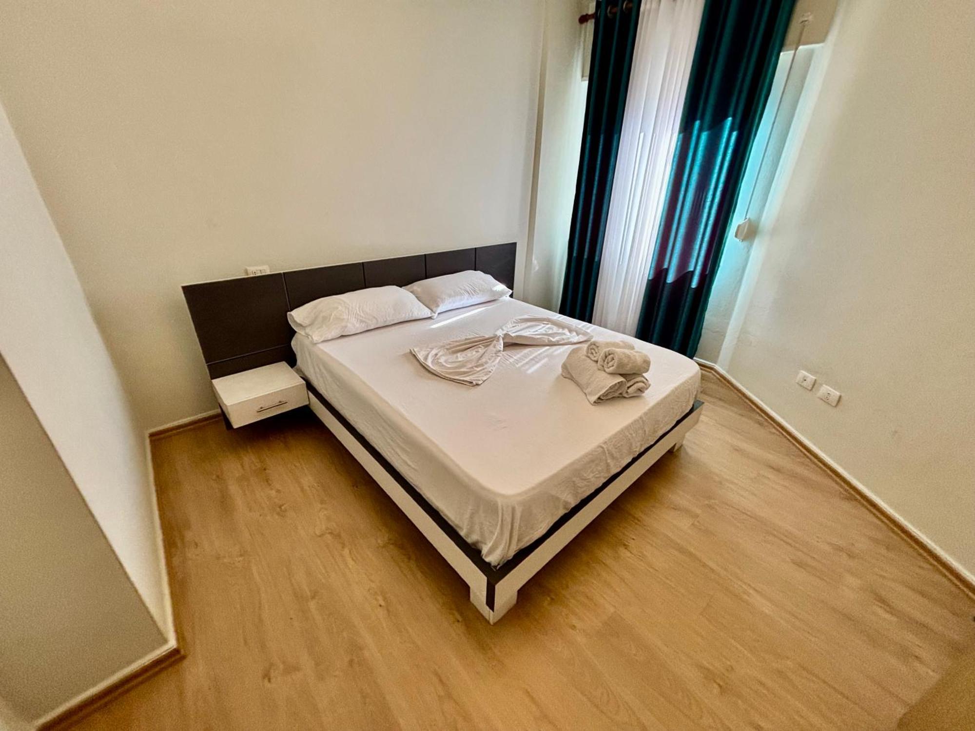 Edi'S Apartament Tirana Eksteriør billede